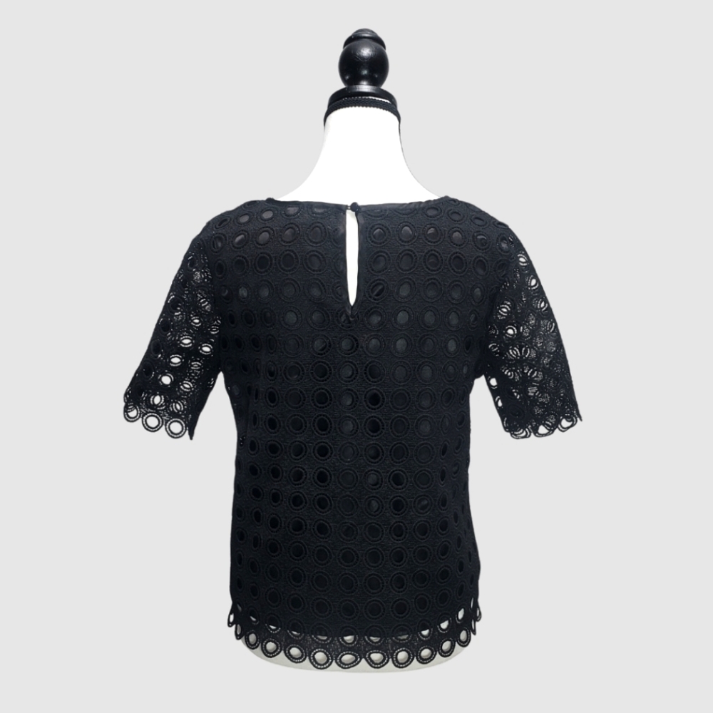 Adiva Small A-Line Black Circle Pattern Eyelet Lace Blouse With Silk-like Lining